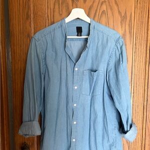 H&M Light Blue Casual Button Down Shirt